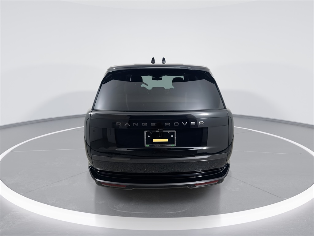 2025 Land Rover Range Rover SE photo 7
