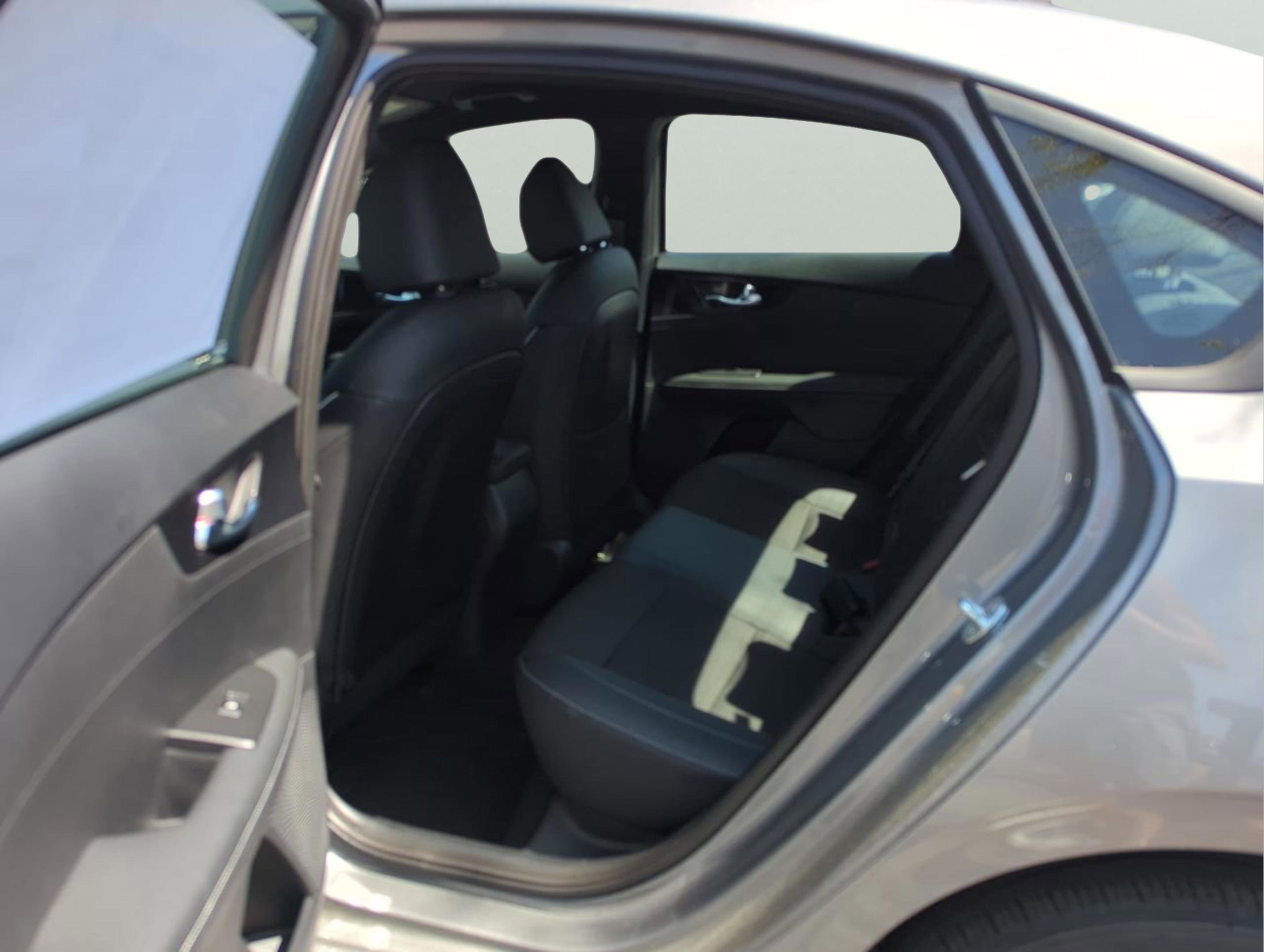 2024 Kia Forte GT-Line photo 13