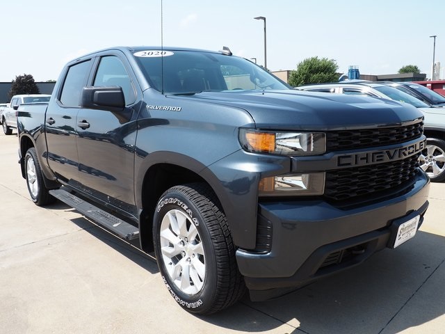 2020 Chevrolet Silverado 1500 Custom photo 3