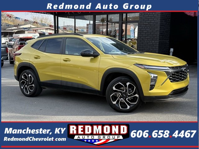 2024 Chevrolet Trax RS's photo