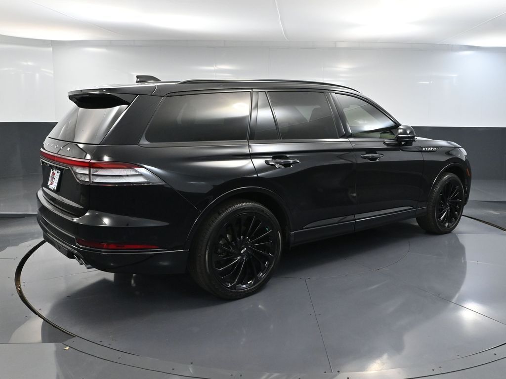 2025 Lincoln Aviator Reserve photo 4