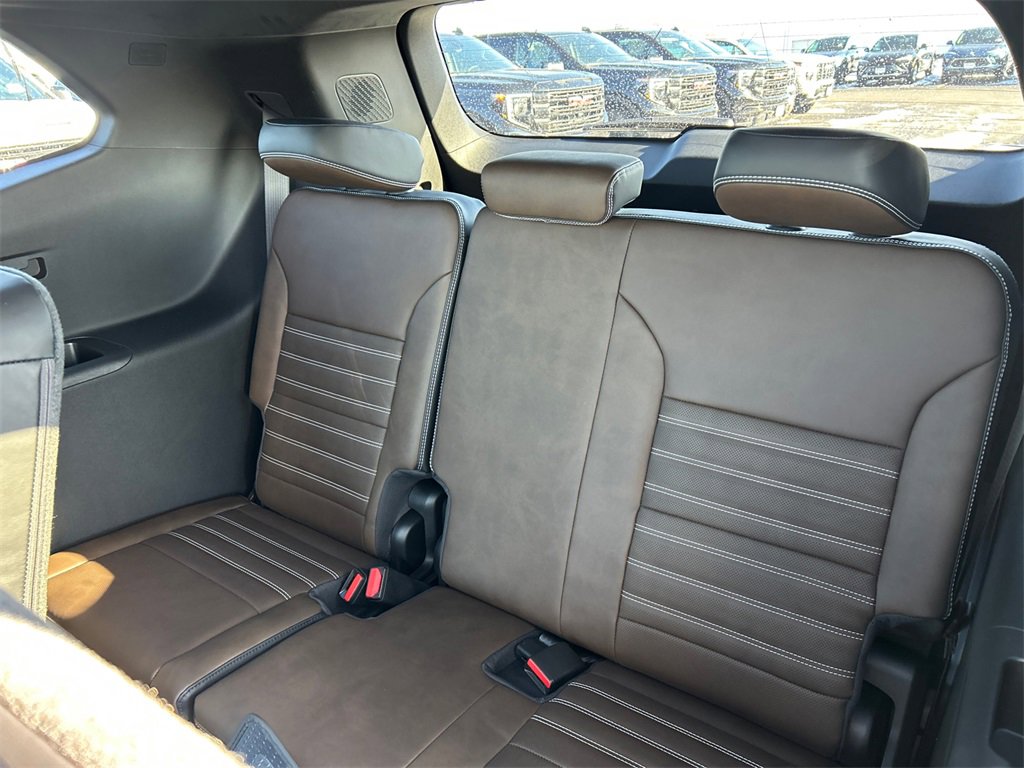 2026 GMC ACADIA - Image 32