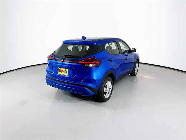 2025 Nissan Kicks Play S photo 7