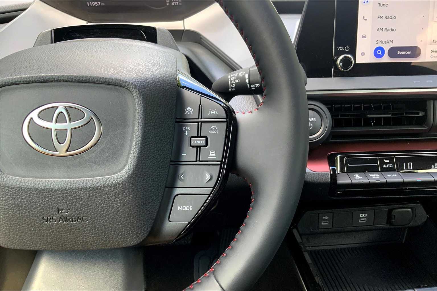 2024 Toyota Prius Prime XSE Premium photo 23