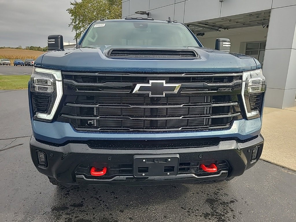 2026 Chevrolet Silverado 2500HD photo 2