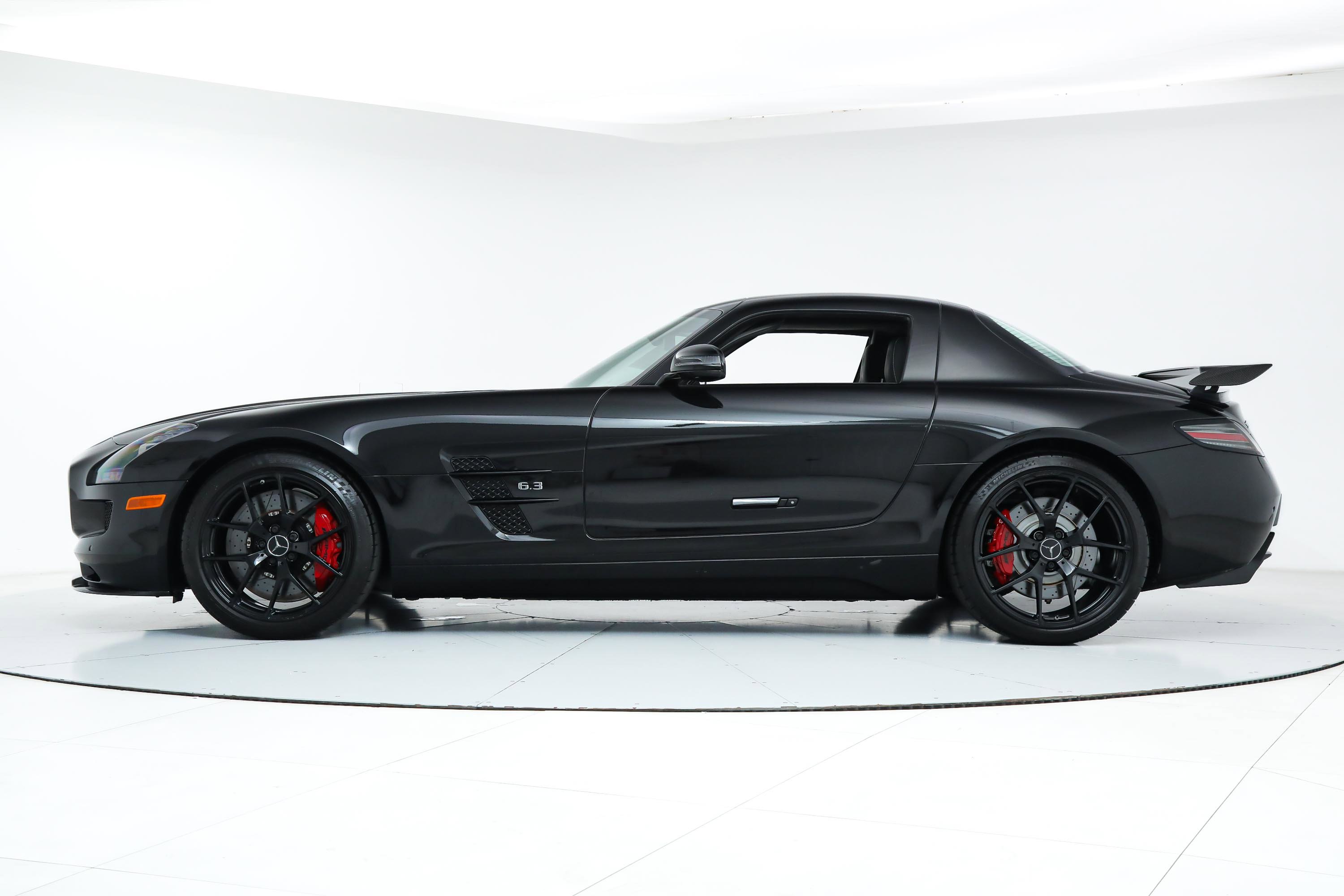 2015 Mercedes Benz SLS AMG photo 2
