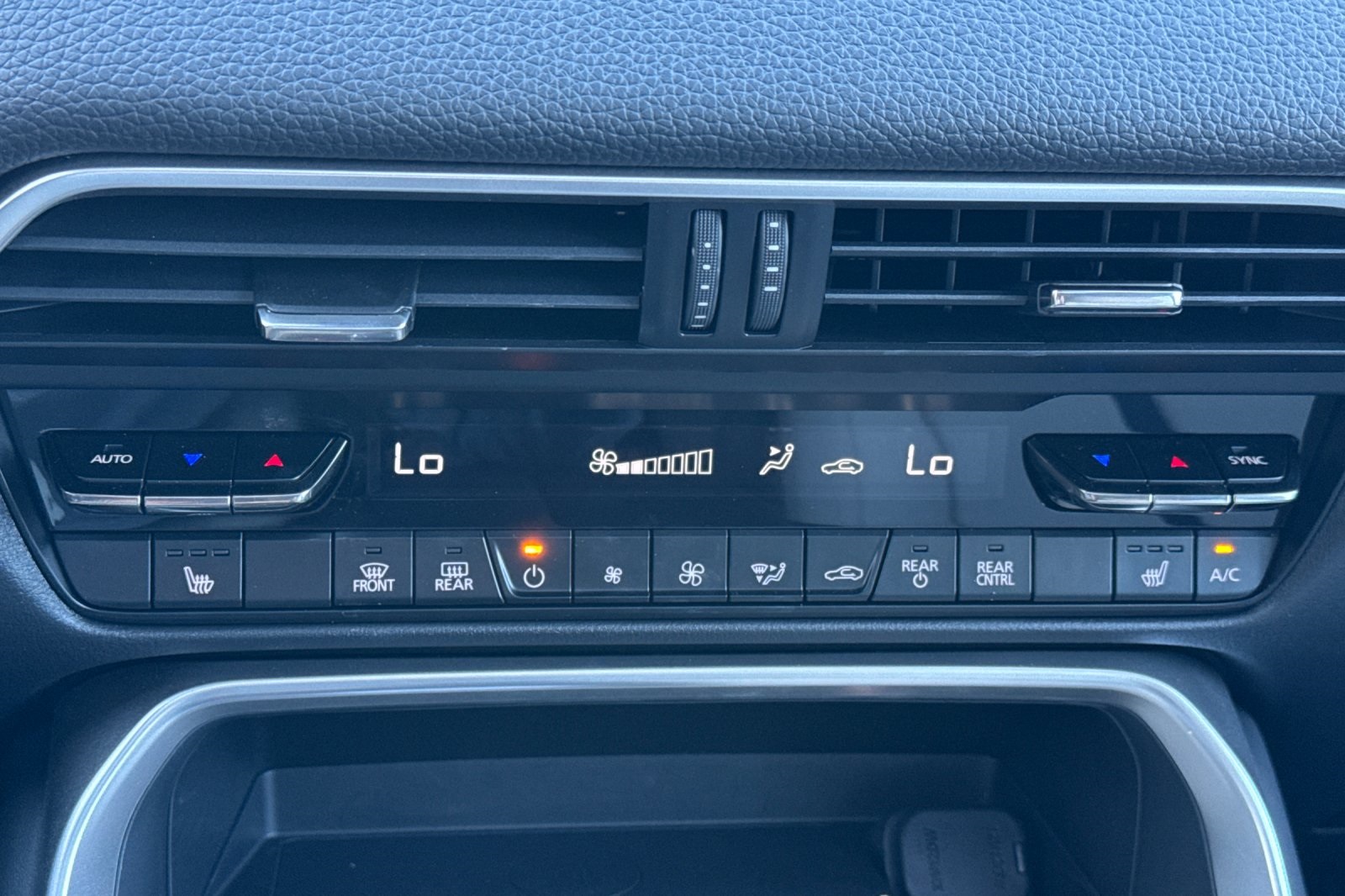 2025 Mazda CX-90 Preferred photo 18