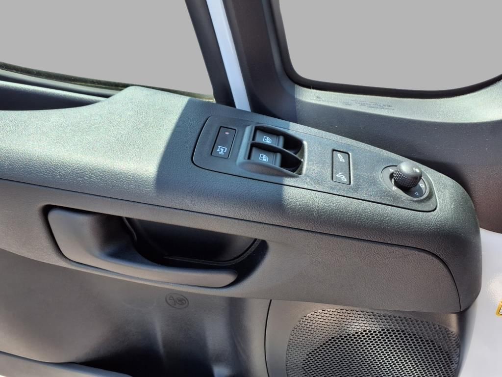 2025 Ram ProMaster 2500 photo 2