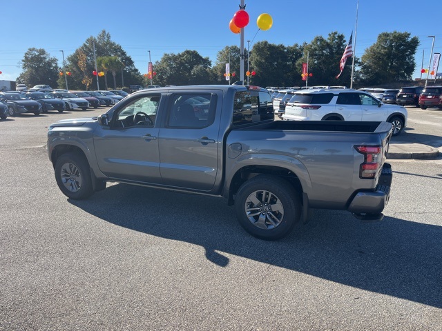 2026 Nissan Frontier Crew Cab SV photo 4