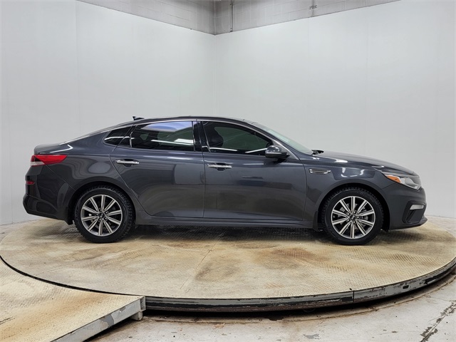 2019 Kia Optima LX photo 2