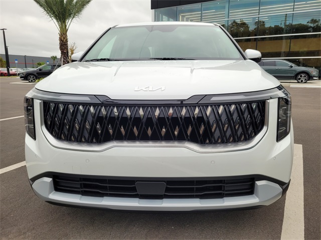 2026 Kia Carnival LX photo 2