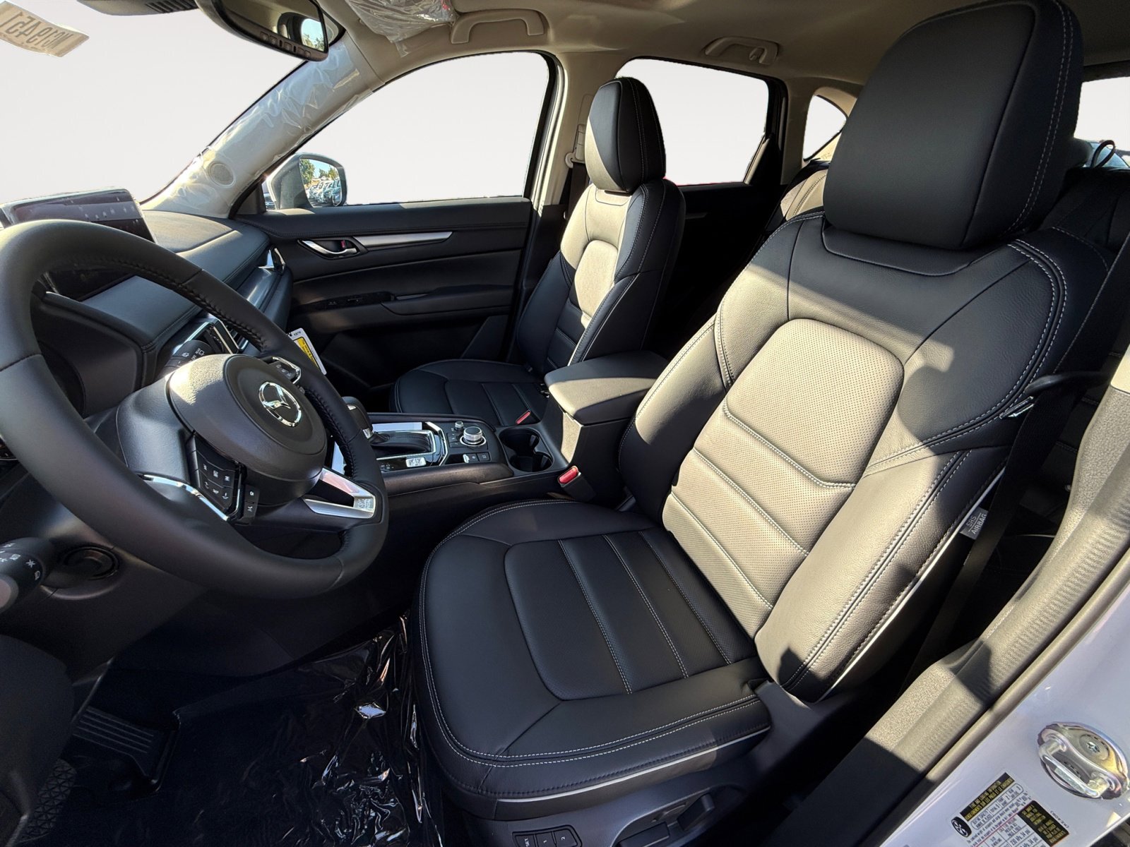 2025 Mazda CX-5 2.5 S Preferred Preferred photo 10