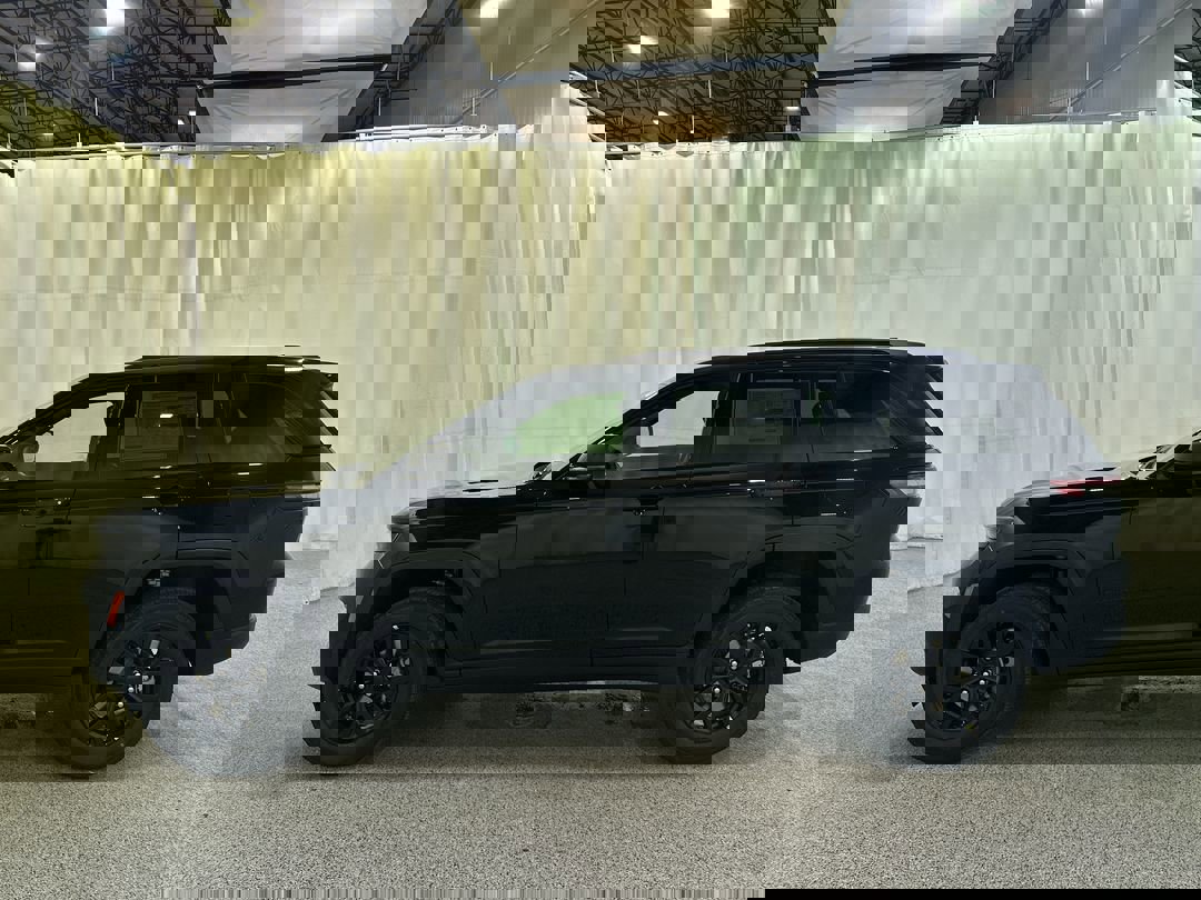 2025 Jeep Grand Cherokee Altitude X photo 3