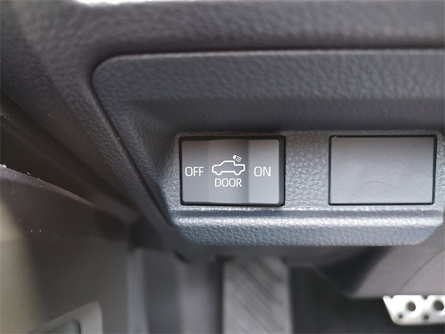 2025 Toyota Tacoma TRD Sport photo 19