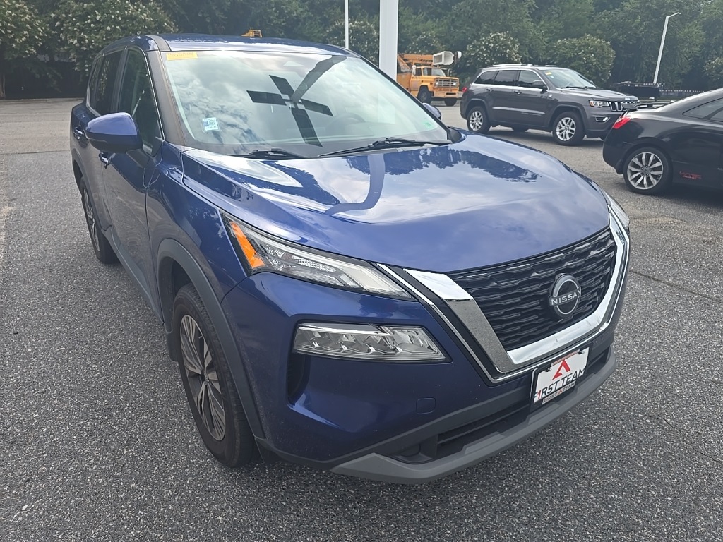 2022 Nissan Rogue SV photo 3
