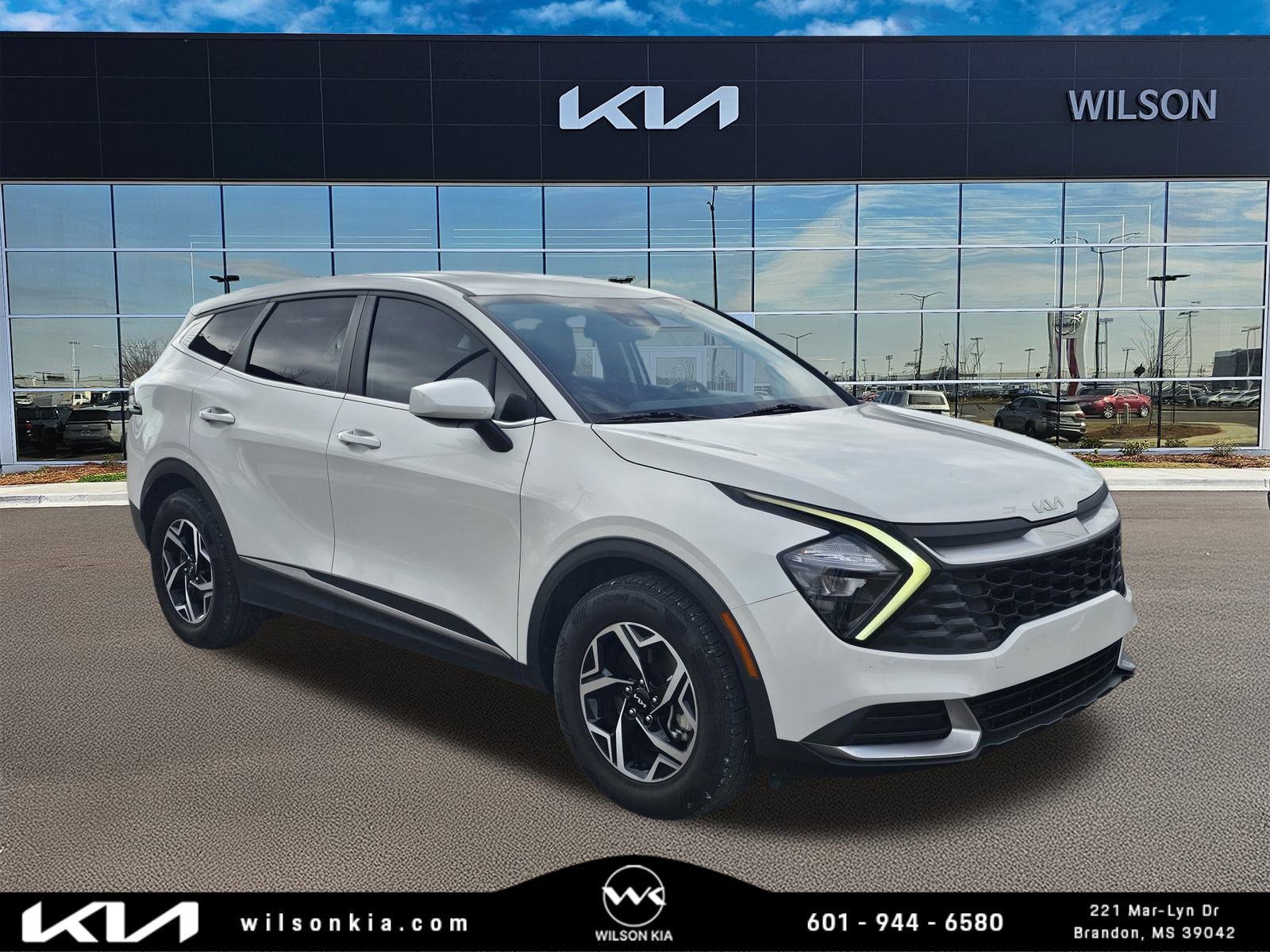 2023 Kia Sportage LX's photo