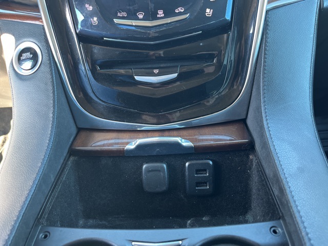 2016 Cadillac Escalade Luxury photo 15