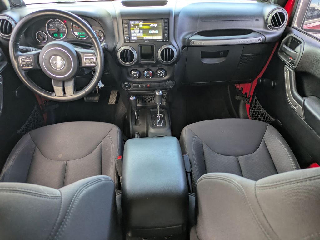 2014 Jeep Wrangler Unlimited Sport photo 20