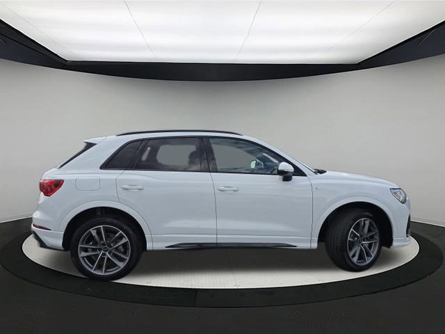 2025 Audi Q3 S line Premium photo 7