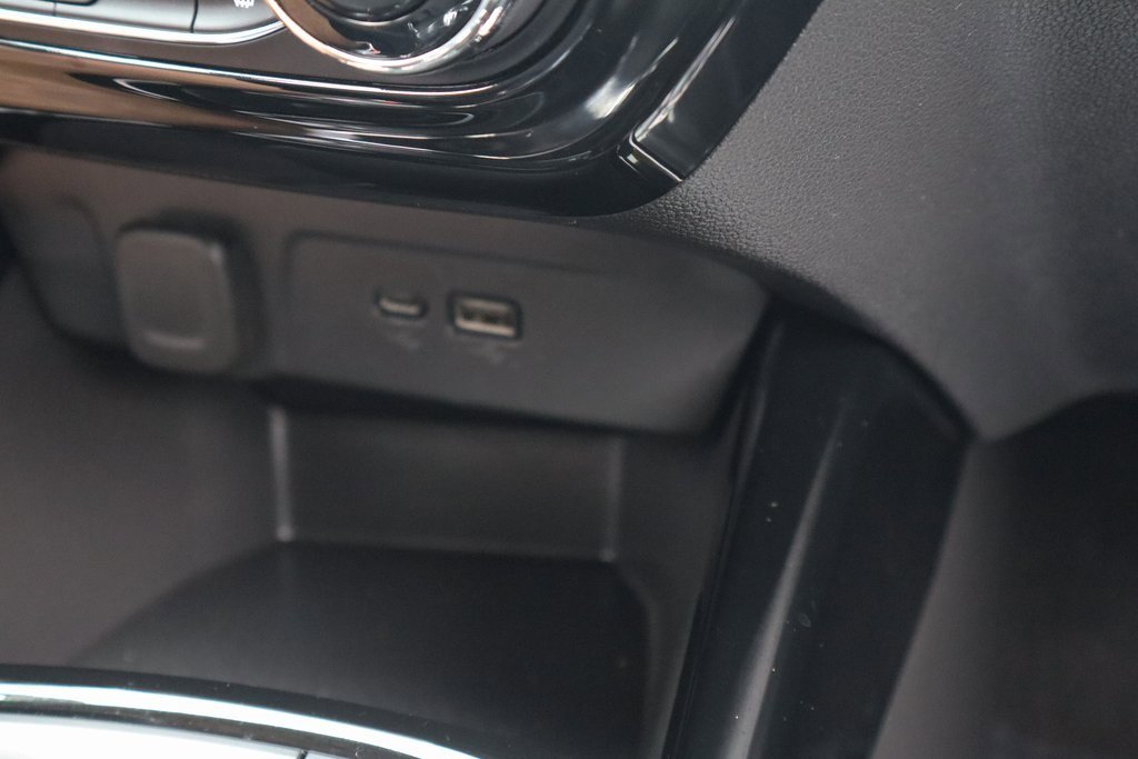 2024 Chevrolet Trax LT photo 24