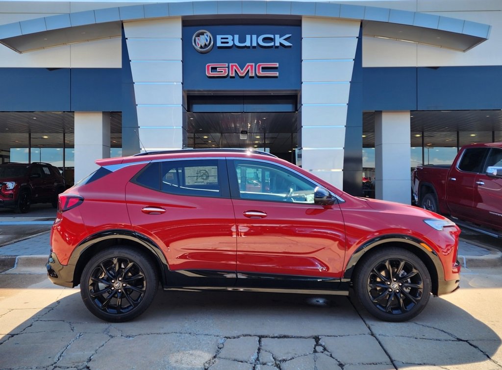 2026 Buick Encore GX Sport Touring photo 2