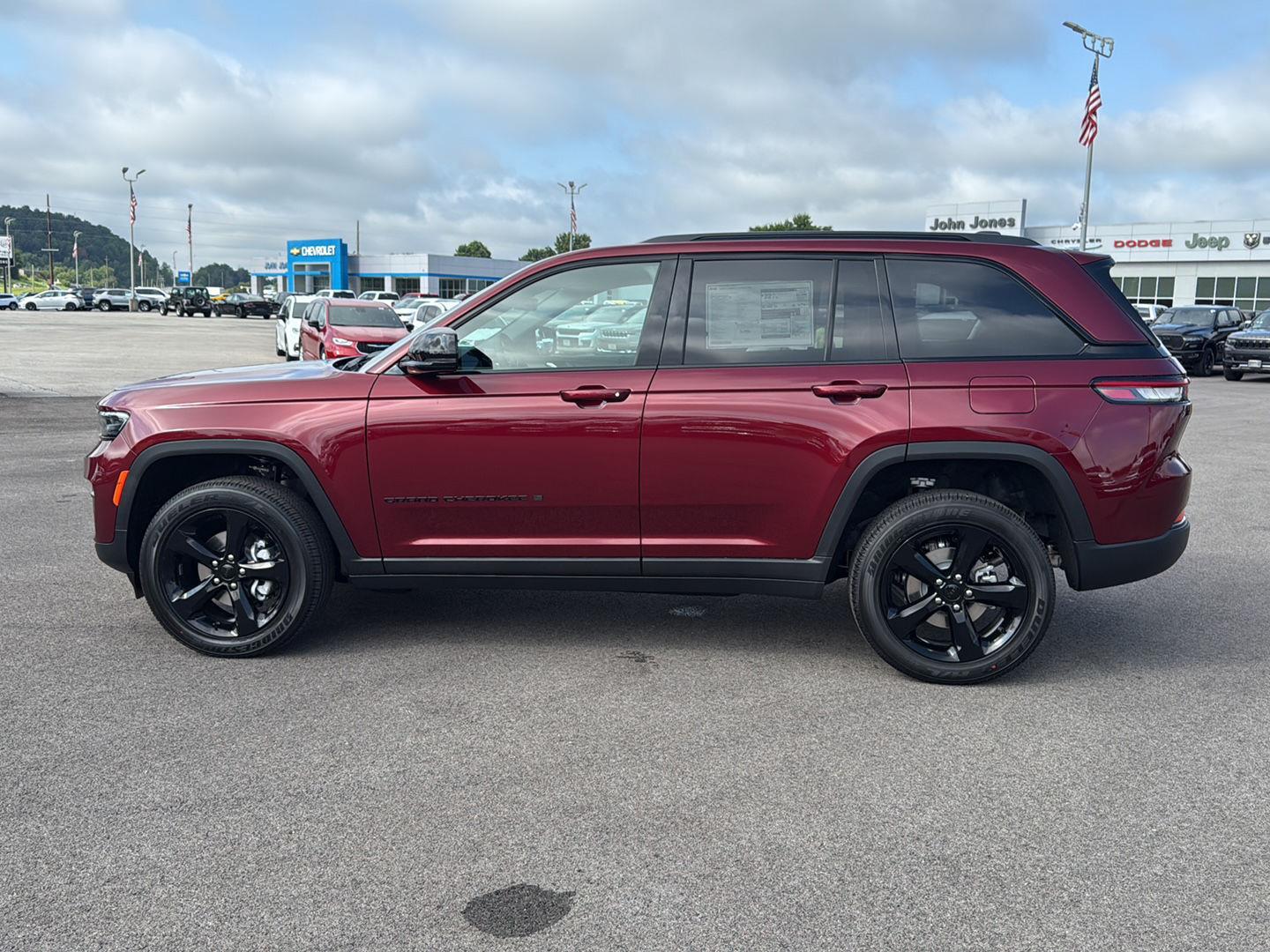 2025 Jeep Grand Cherokee Altitude X photo 3
