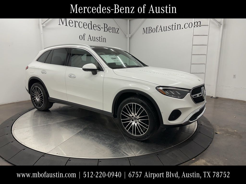 2026 Mercedes-Benz GLC Base's photo