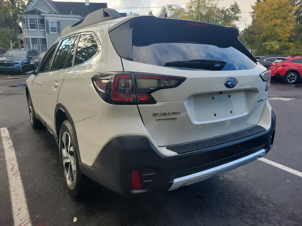 2022 Subaru Outback Limited photo 3