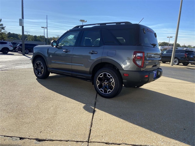 2025 Ford Bronco Sport Outer Banks photo 4
