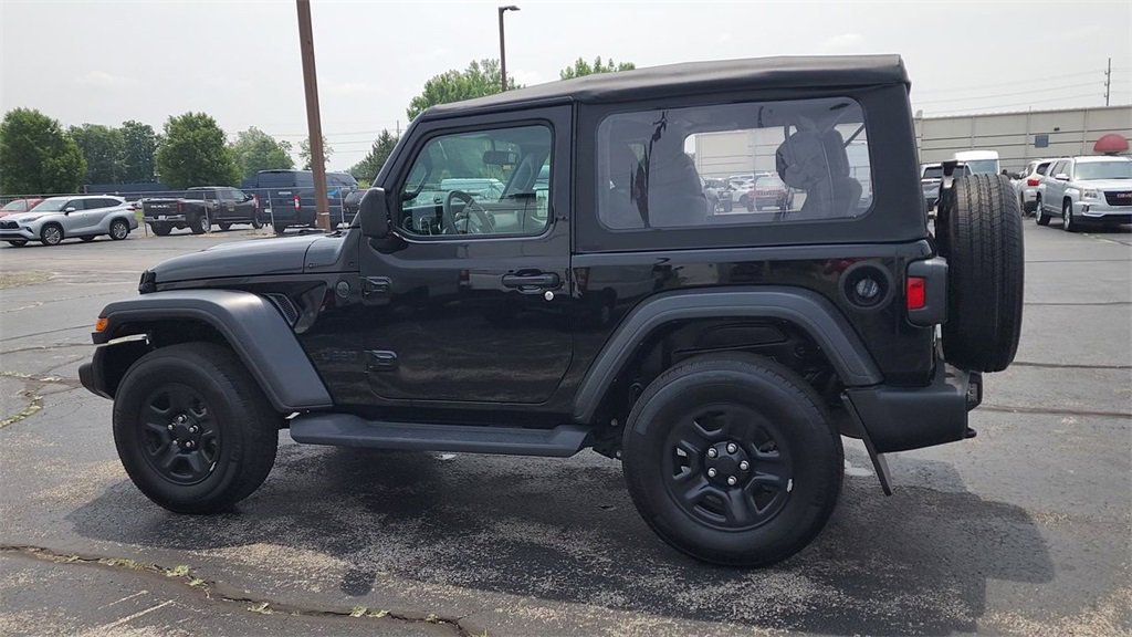 2023 Jeep Wrangler Sport photo 6