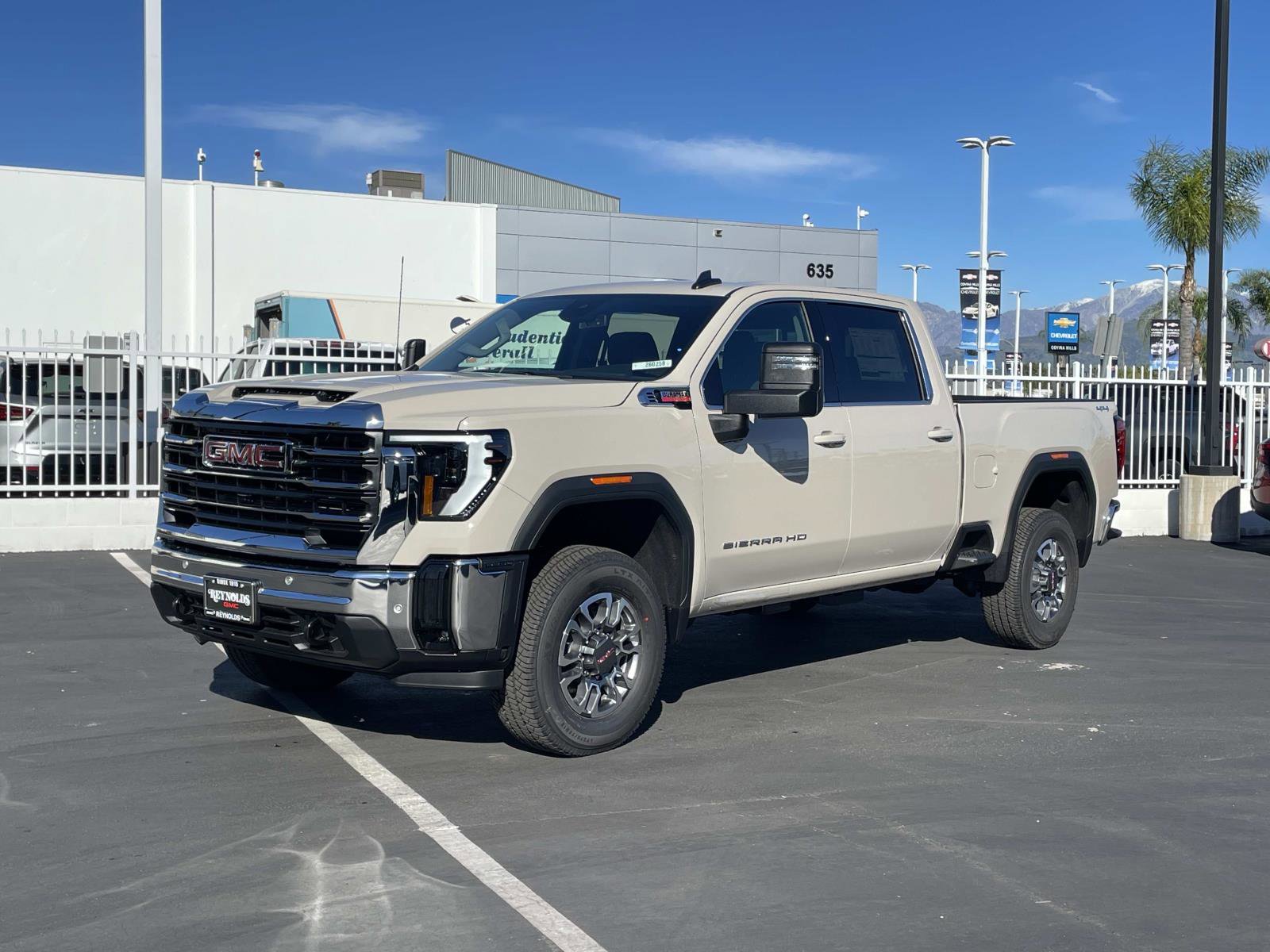 2026 GMC Sierra SLE's photo