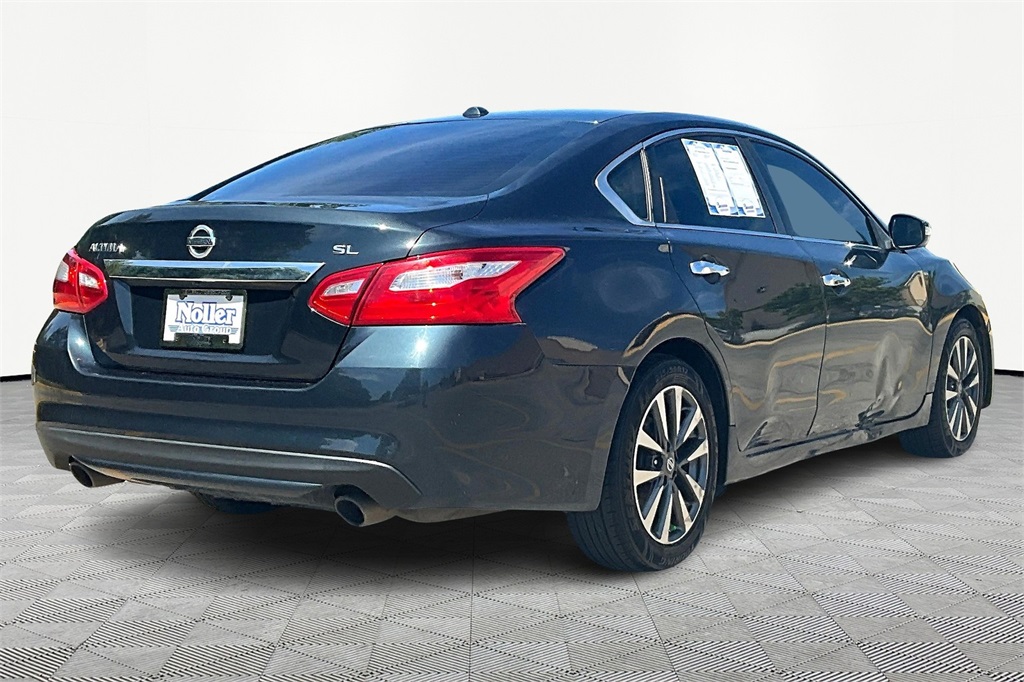 Used 2017 Nissan Altima SL with VIN 1N4AL3AP2HC250400 for sale in Kansas City