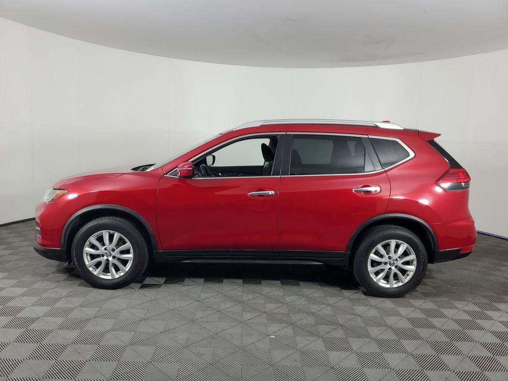 2017 Nissan Rogue SV photo 6