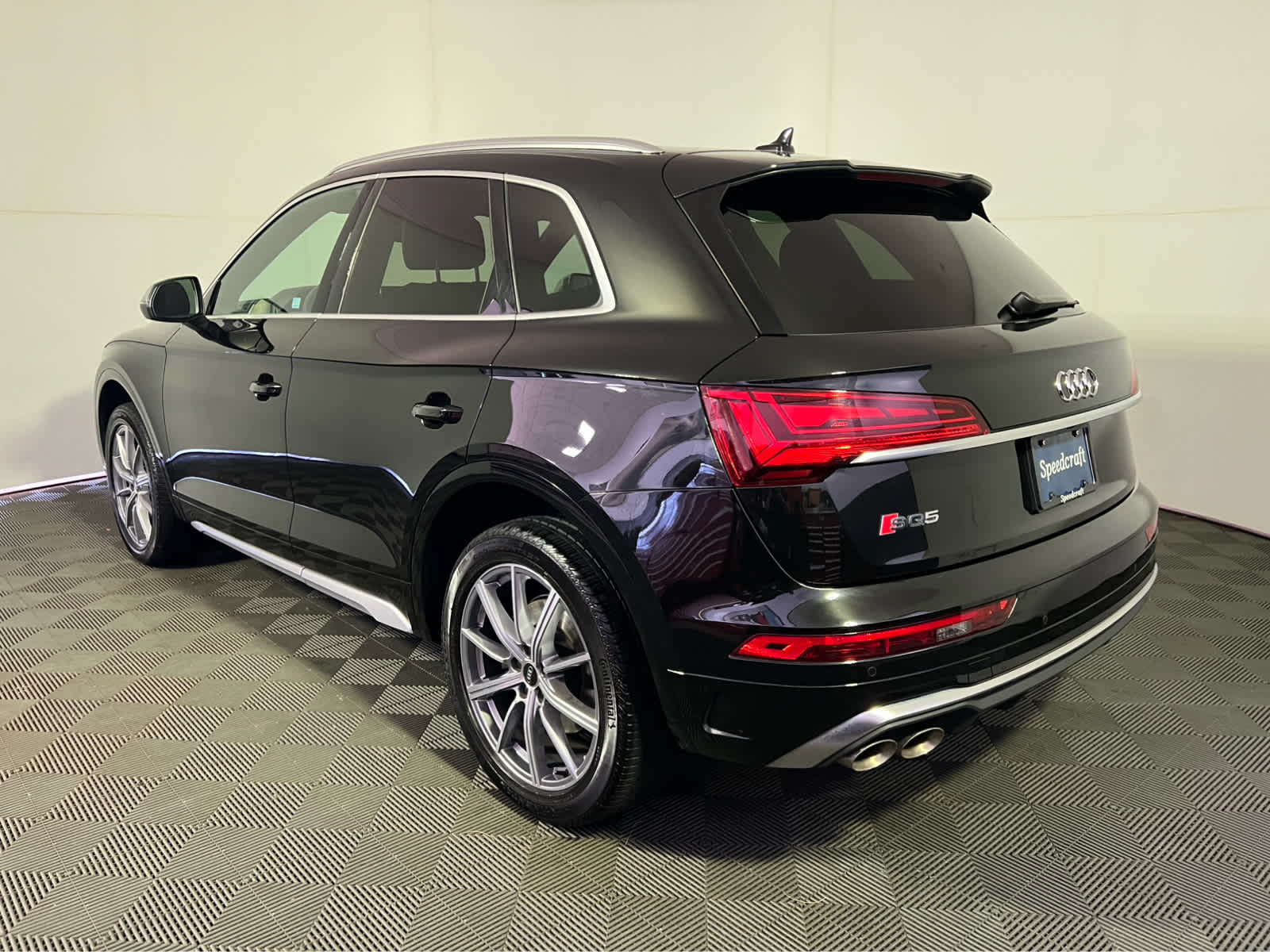 2023 Audi SQ5 Premium Plus photo 3