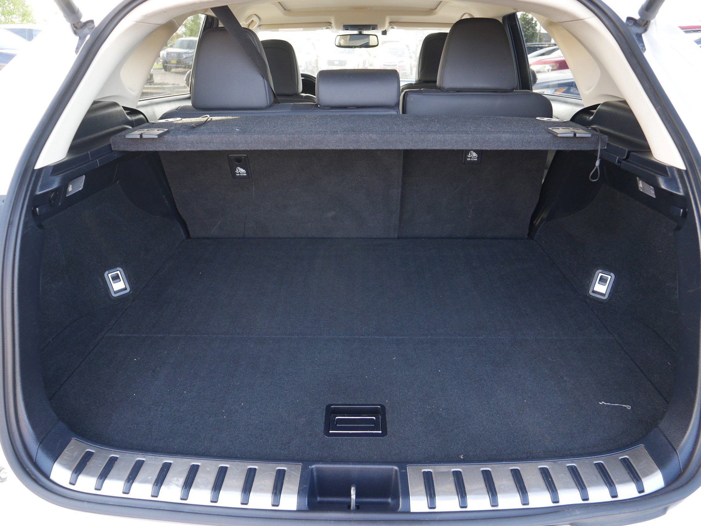 2016 Lexus NX 300h Luxury photo 12