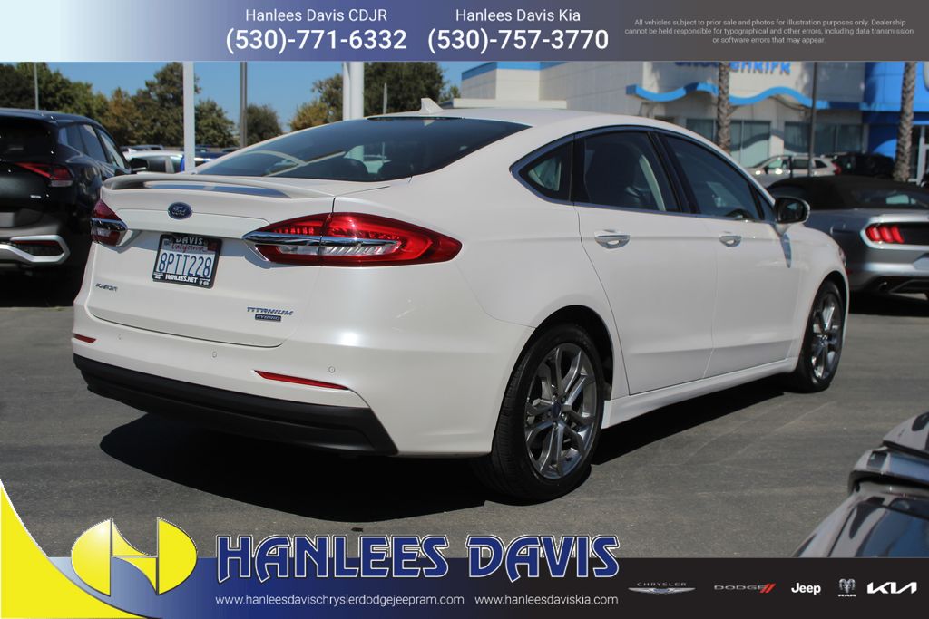 2020 Ford Fusion Hybrid Titanium photo 5