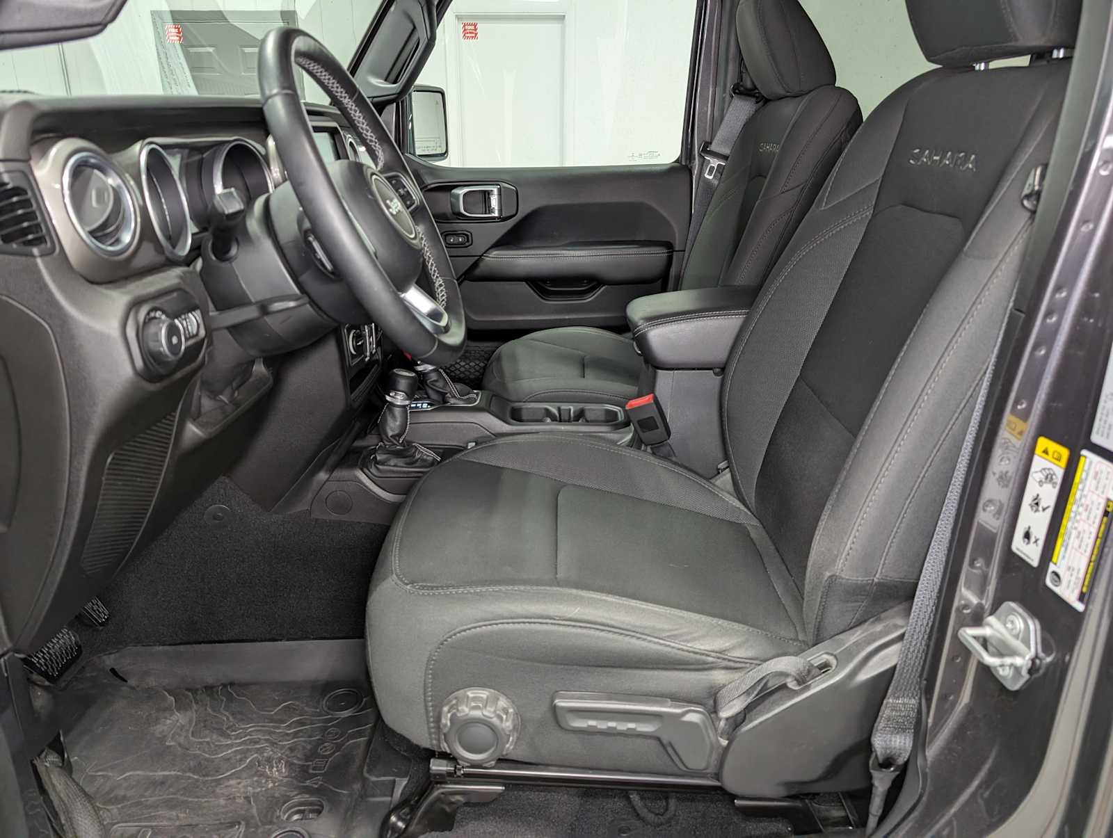 2018 Jeep Wrangler Unlimited Sahara photo 4
