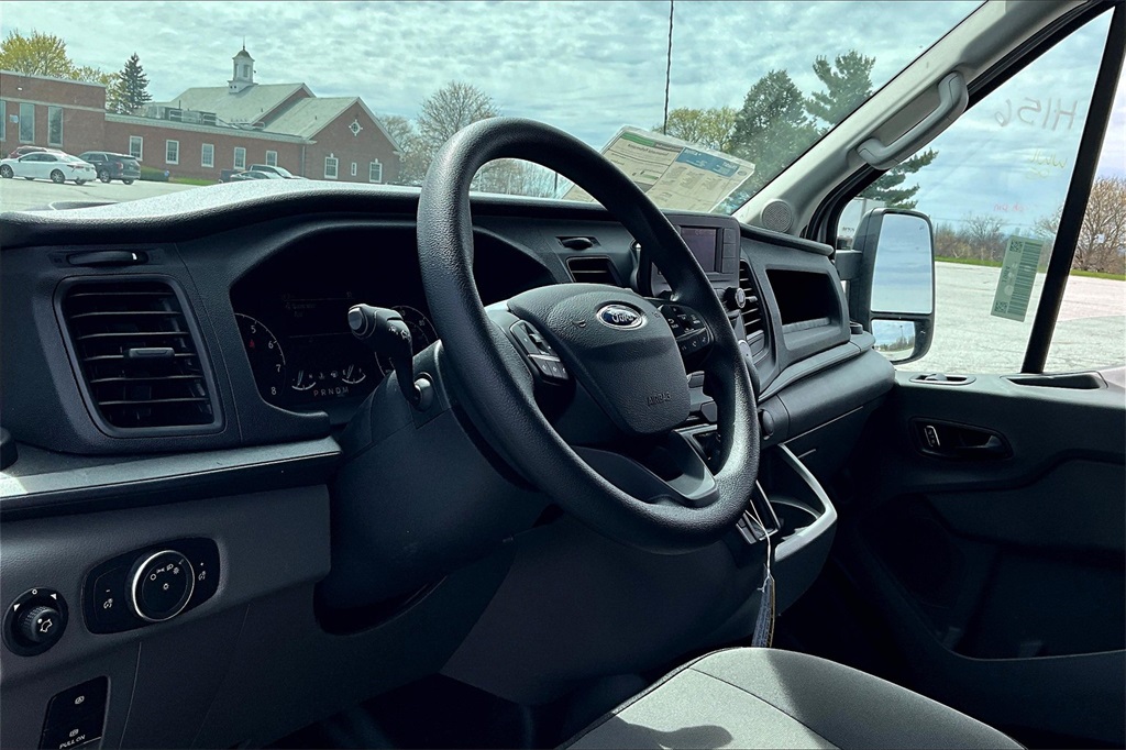 2024 Ford Transit photo 4