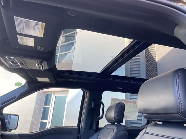2025 Ford F-150 Raptor photo 10