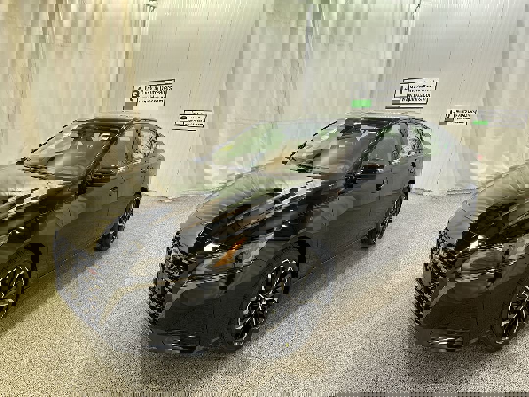 2025 Nissan Altima SR photo 3