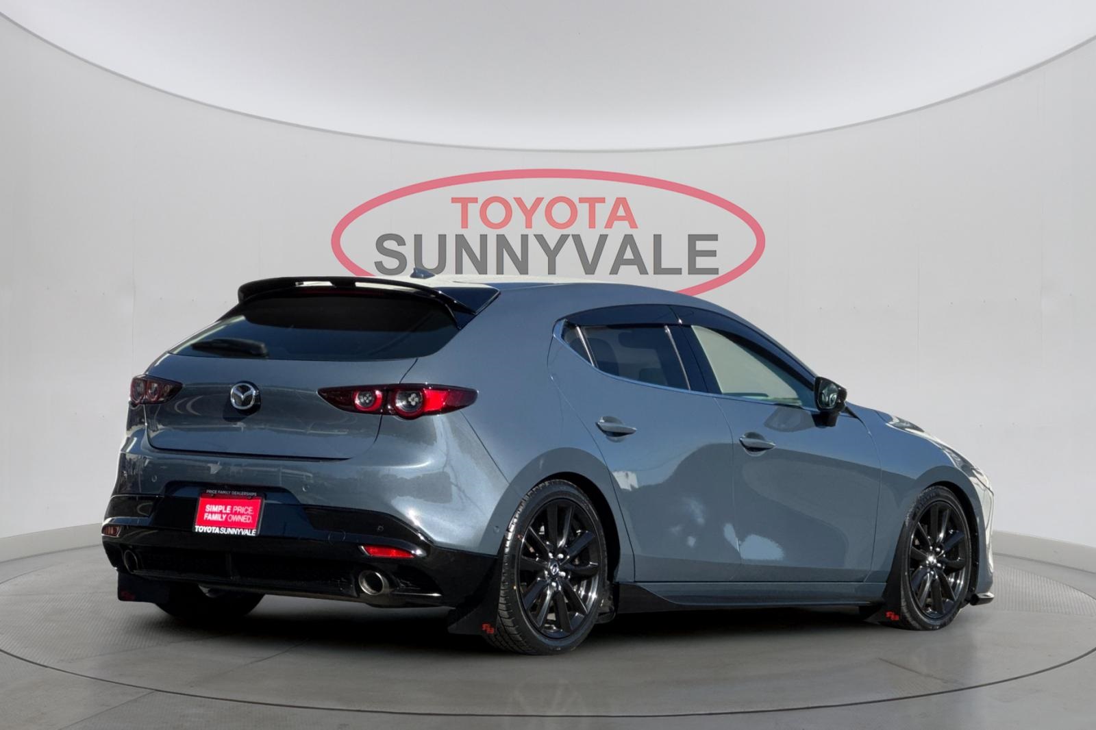 2021 Mazda Mazda3 Premium Plus photo 2