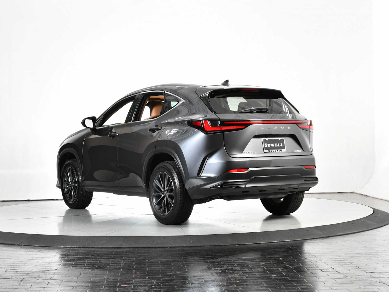 2024 Lexus NX 250 Premium photo 3