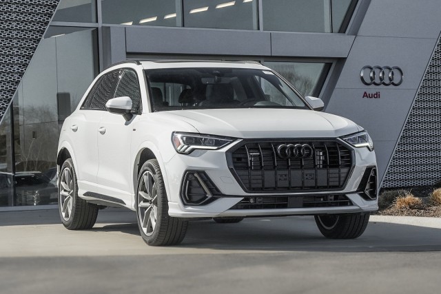 2025 Audi Q3 S line Premium