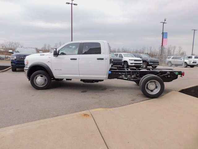 2024 Ram 4500 SLT photo 4