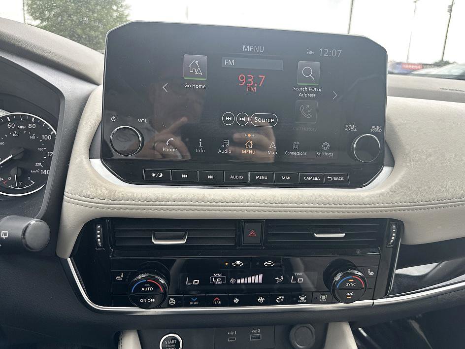 2023 Nissan Rogue SL photo 13