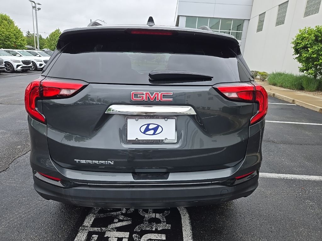 2021 Gmc Terrain SLE photo 4