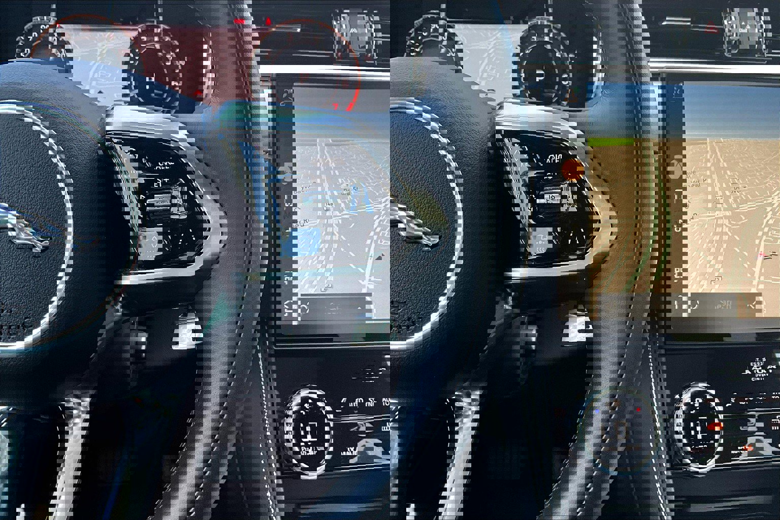 2024 Jaguar F-PACE P400 R-Dynamic S photo 23
