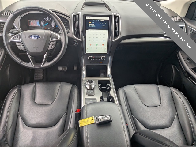 2022 Ford Edge Titanium photo 16