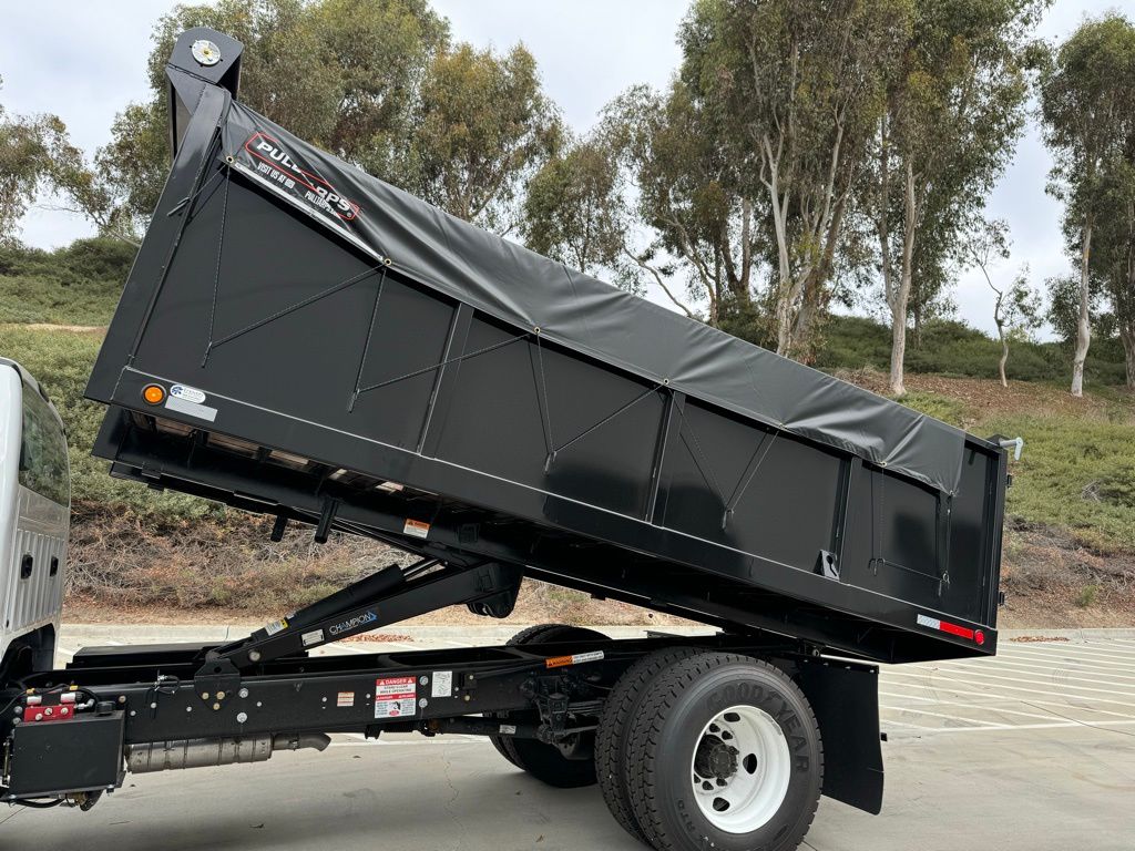 2025 Ford F-650 XL photo 9