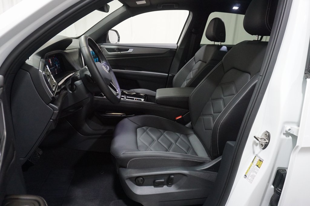 2025 Volkswagen Atlas Cross Sport SE Technology photo 10